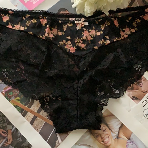 Victoria Secret panty - Picture 6 of 10